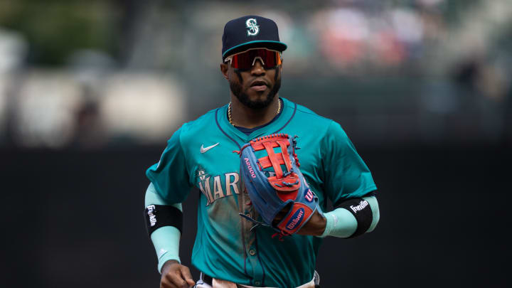 Checking Victor Robles