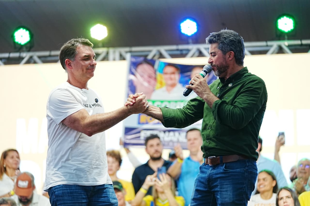 Fortalecimento da direita: Marcos Rogério e Flávio Bolsonaro articulam sucessão estadual