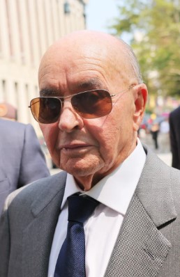 Joe Lewis: Jewish Billionaire and Fraudster Joe Lewis: Jewish Billionaire and Fraudster