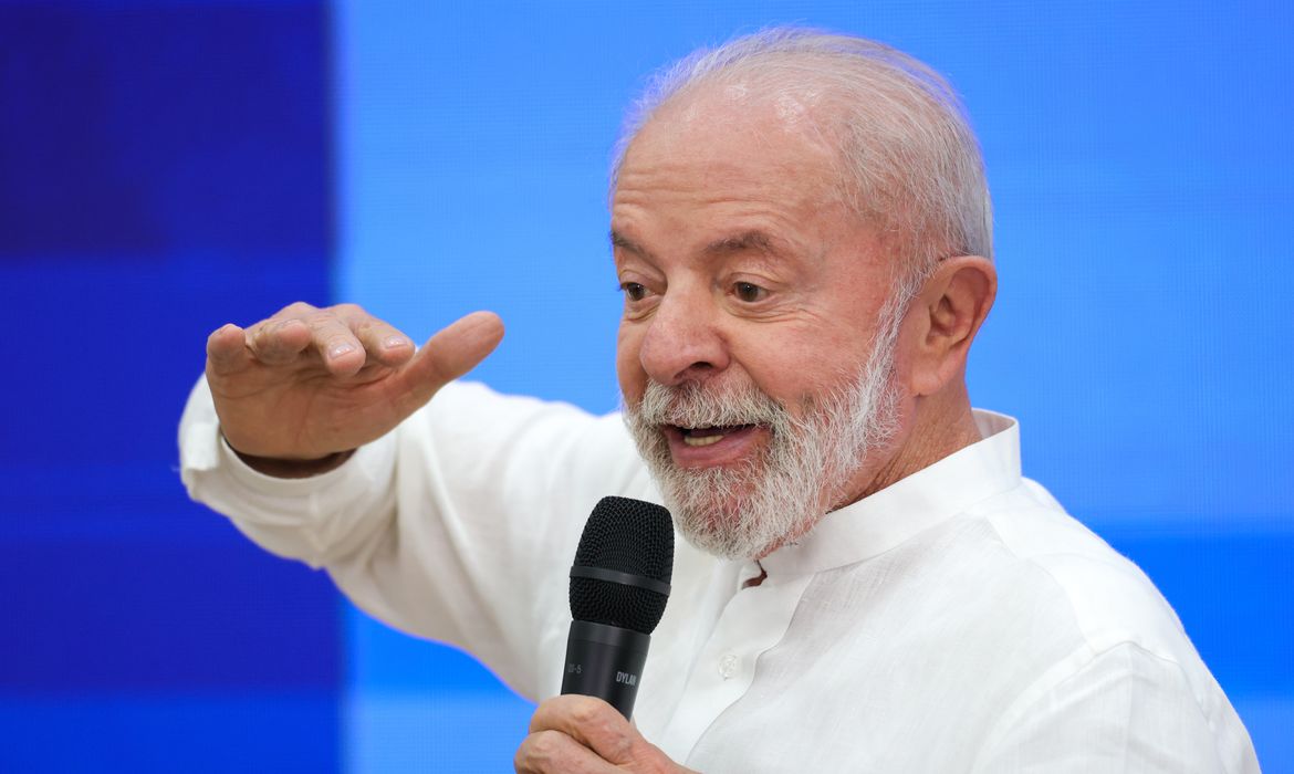 Lula lidera cenários para 2026 em nova pesquisa Genial/Quaest após condenação de Bolsonaro