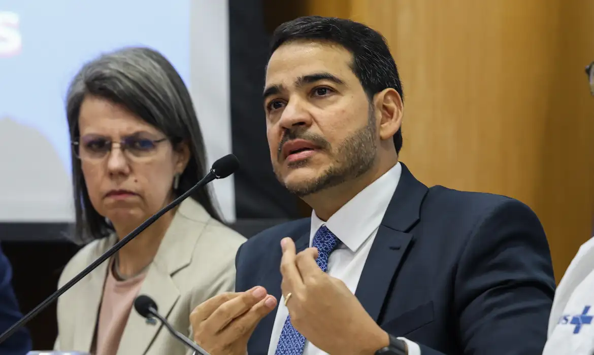 Sanções dos EUA contra Alexandre de Moraes são "arbitrárias", diz AGU