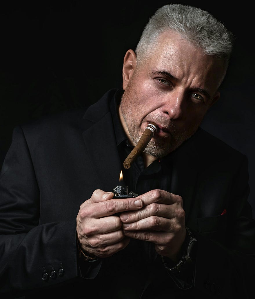 What “86” Actually Means, According to Etymologists and Mob Bosses