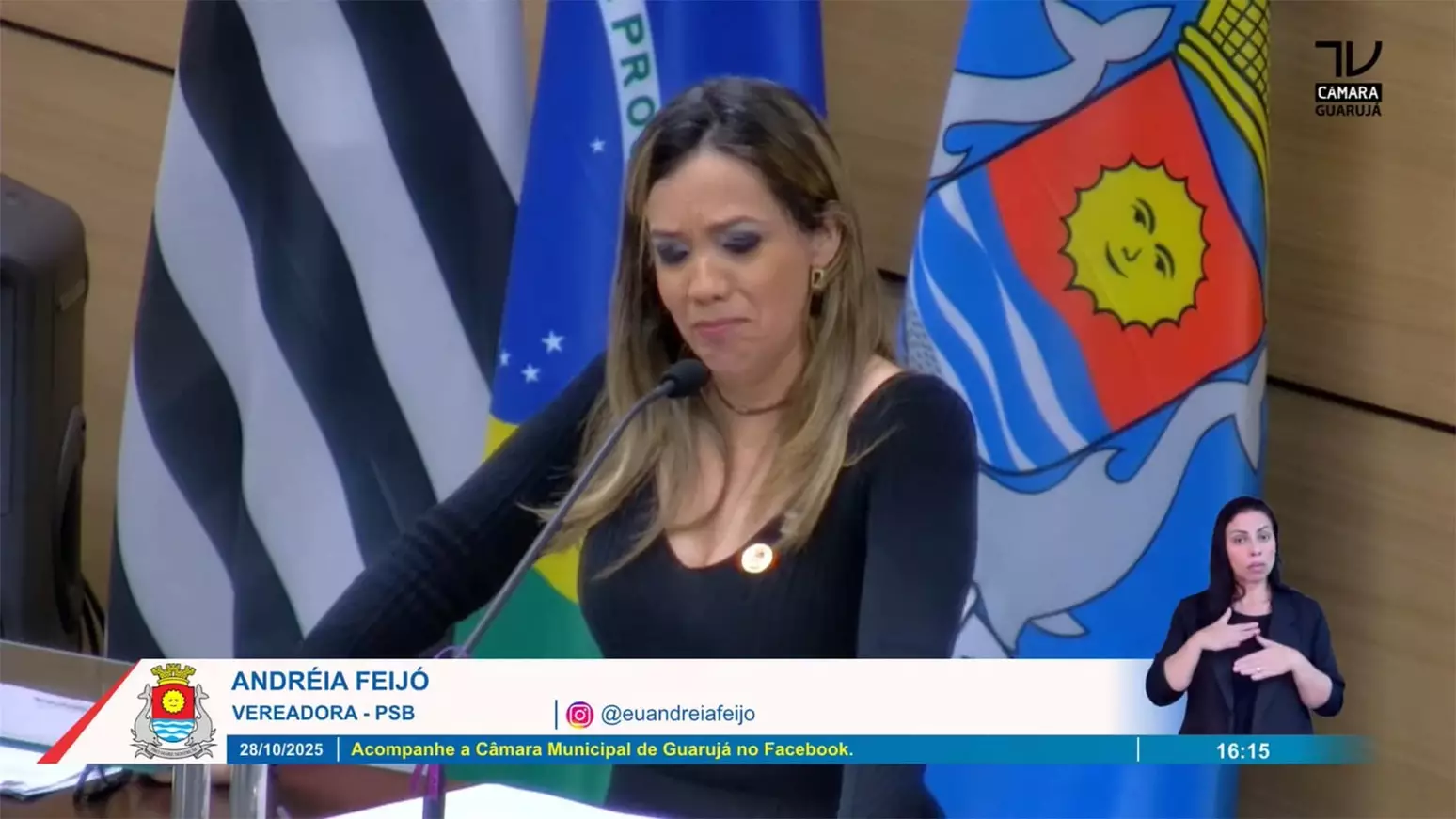 "Vergonha de ser vereadora", diz vice-presidente da Câmara de Guarujá após falhas graves na saúde do município