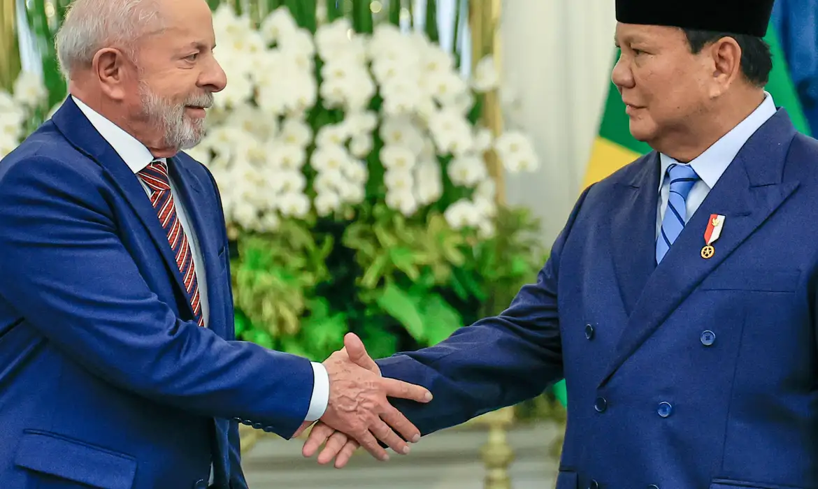 Lula confirma candidatura à reeleição em 2026 durante visita à Indonésia