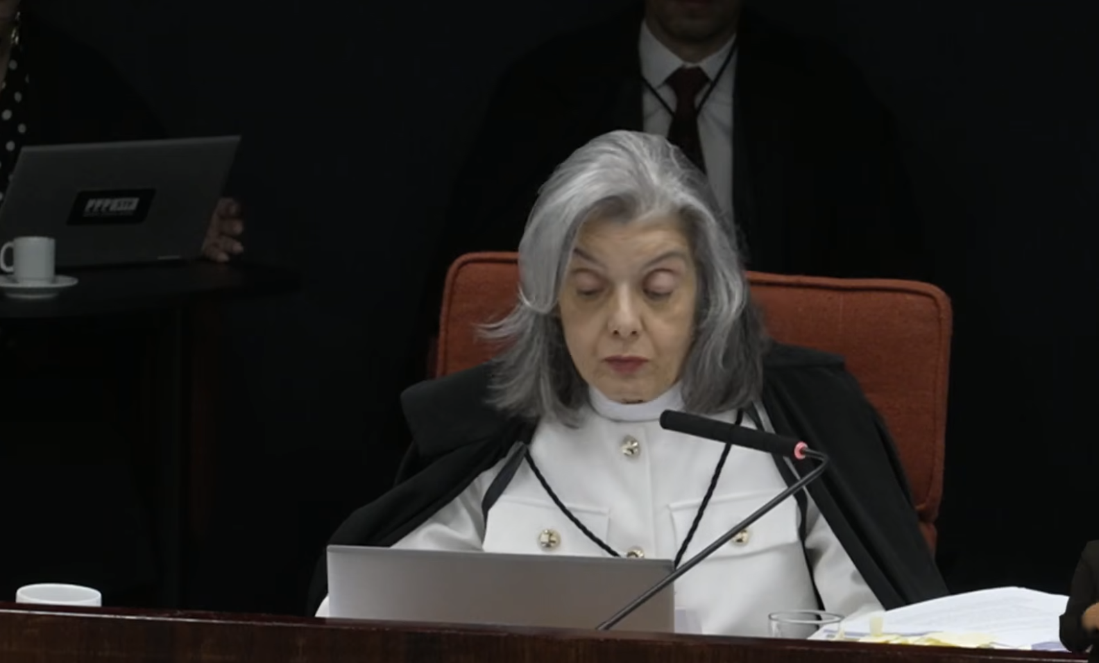 Carmén Lúcia inicia seu voto na ação da trama golpista; SIGA AO VIVO