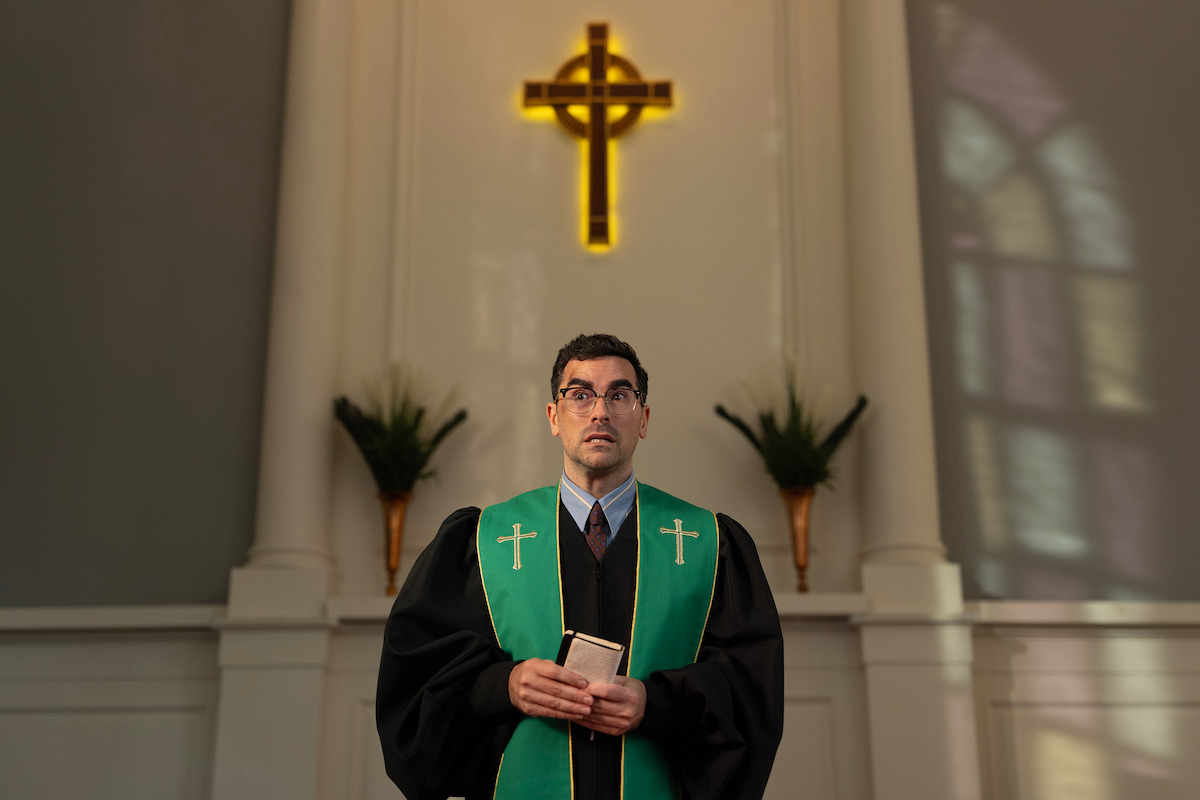 Entertainment News article about where to watch Dan Levy's new comedy series Big Mistakes