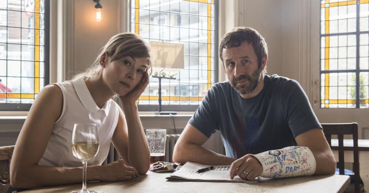 Gone Girl, The IT Crowd’la buluşursa esprisiyle yanlış yönlendirmek istemem. Canları sıkkın durduklarına bakmayın, bayağı komikler.