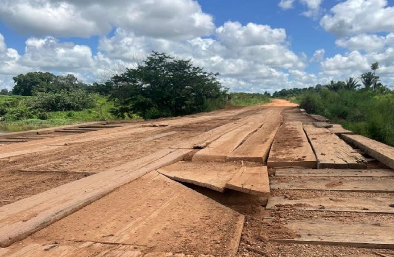 Alex Redano, cobra recuperação urgente da ponte sobre o rio Tabapuã