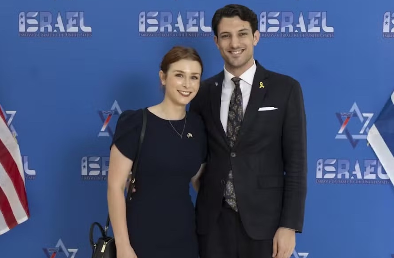 Ataque em Washington deixa dois jovens diplomatas israelenses mortos em frente a museu judaico