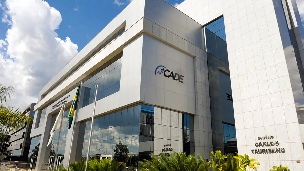 CADE investiga gigantes multinacionais por suposto cartel no mercado de trabalho brasileiro