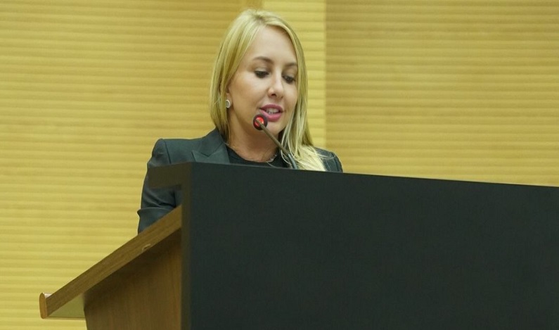 Ieda Chaves propõe Política de Conscientização e Prevenção da Depressão em Pessoas Idosas