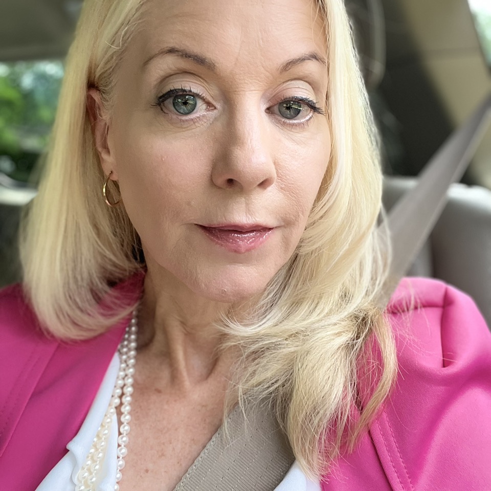 Comments - Mysterious woman tells school board that Scholastic book sparked  porn addiction