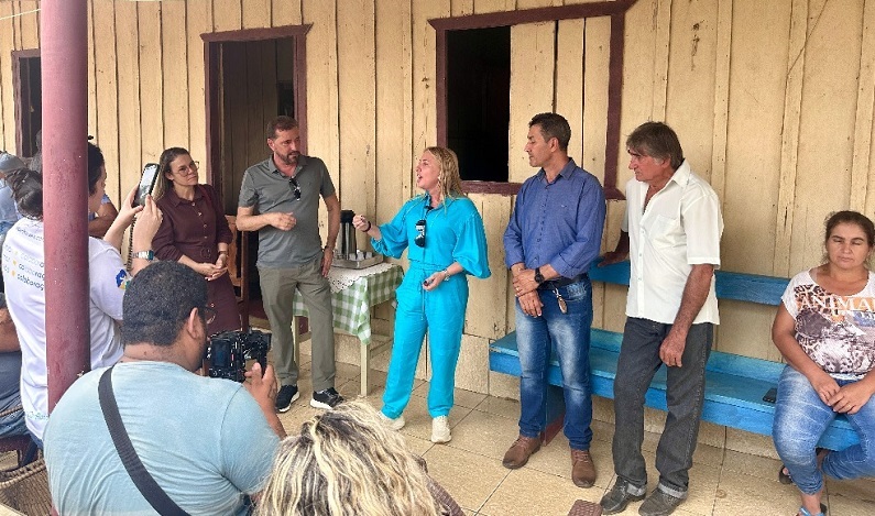 Nova Brasilândia D’Oeste recebe apoio com implementos para fortalecer a agricultura