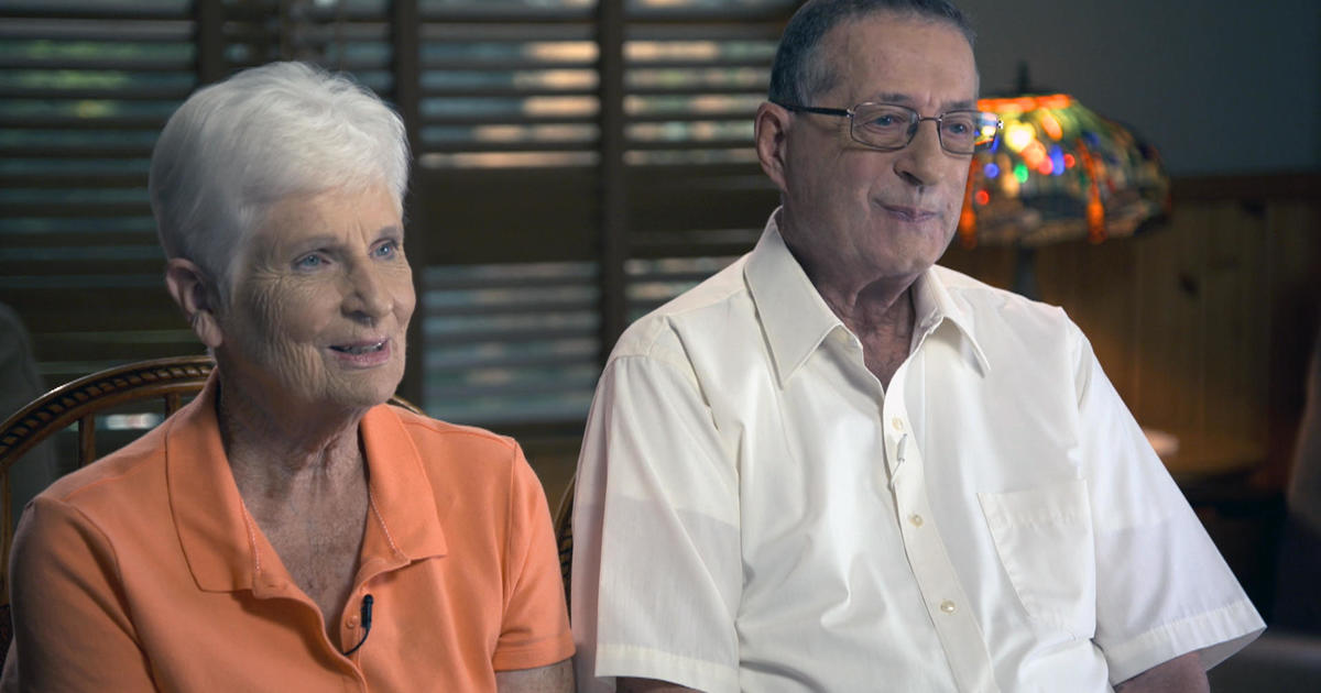 Gerçek Jerry (sağda) ve Marge Selbee hakkında biraz uzunca ancak harika Huffington Post makalesini buradan okuyabilirsiniz . Film de esasen bu makaleden uyarlanmış.