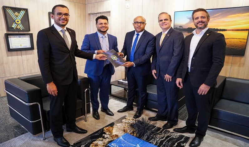 Marcelo Cruz destaca integração institucional em encontro com membros do TCE-RO