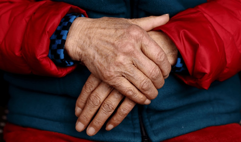 Juíza barra reajuste superior a 157% em plano de idosa de 92 anos