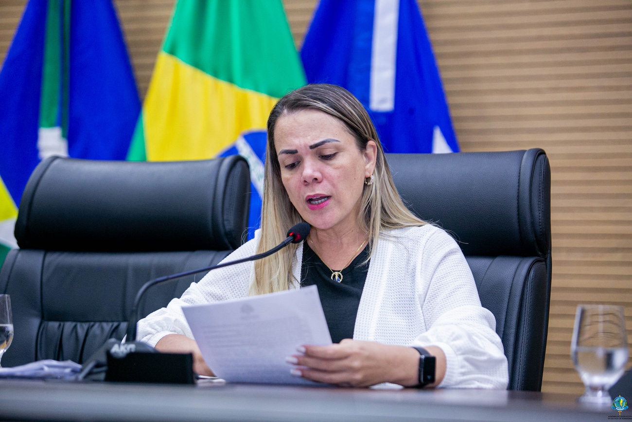 Privatização da Caerd: Deputada alerta para risco de "nova Energisa" em Rondônia