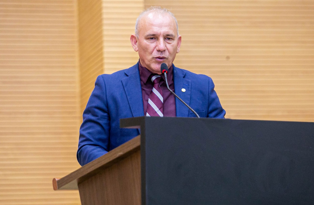 Ezequiel Neiva anuncia obra em estacionamento para melhorar infraestrutura em Colorado do Oeste