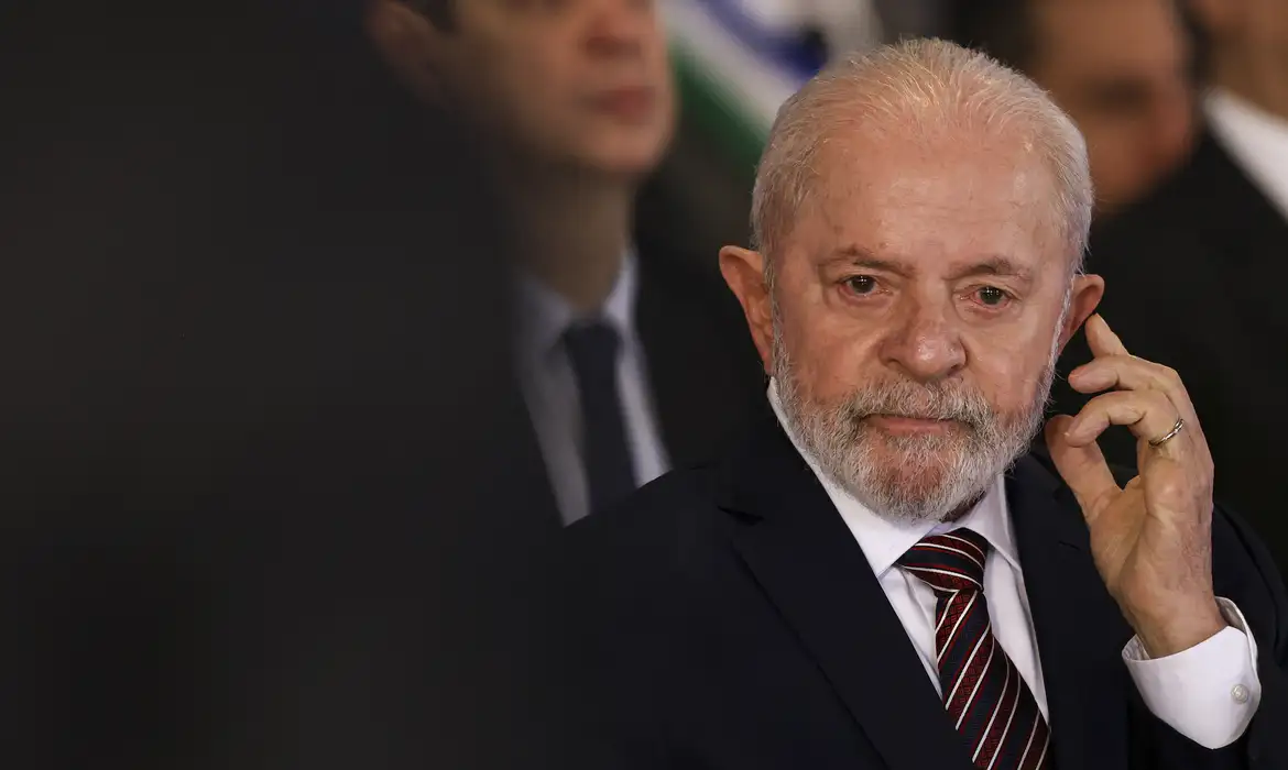 Rejeição supera aprovação de Lula pela primeira vez no mandato, revela Quaest