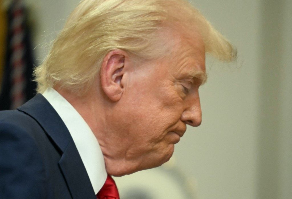 Trump ameaça Brasil com tarifa de 50% em carta a Lula: Escalada comercial e tensão política