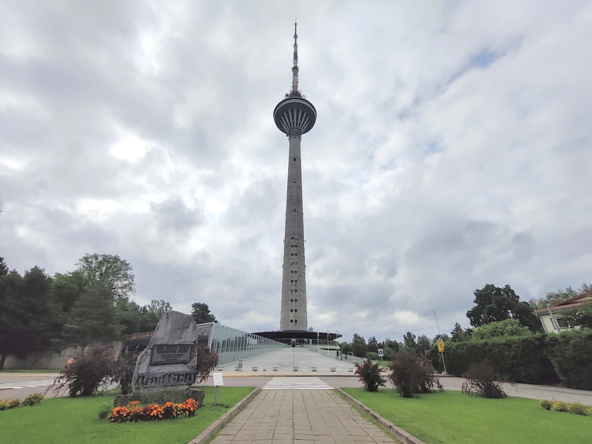 Walked On The Edge Of The Tallinn TV Tower - Challenge Fifty Two