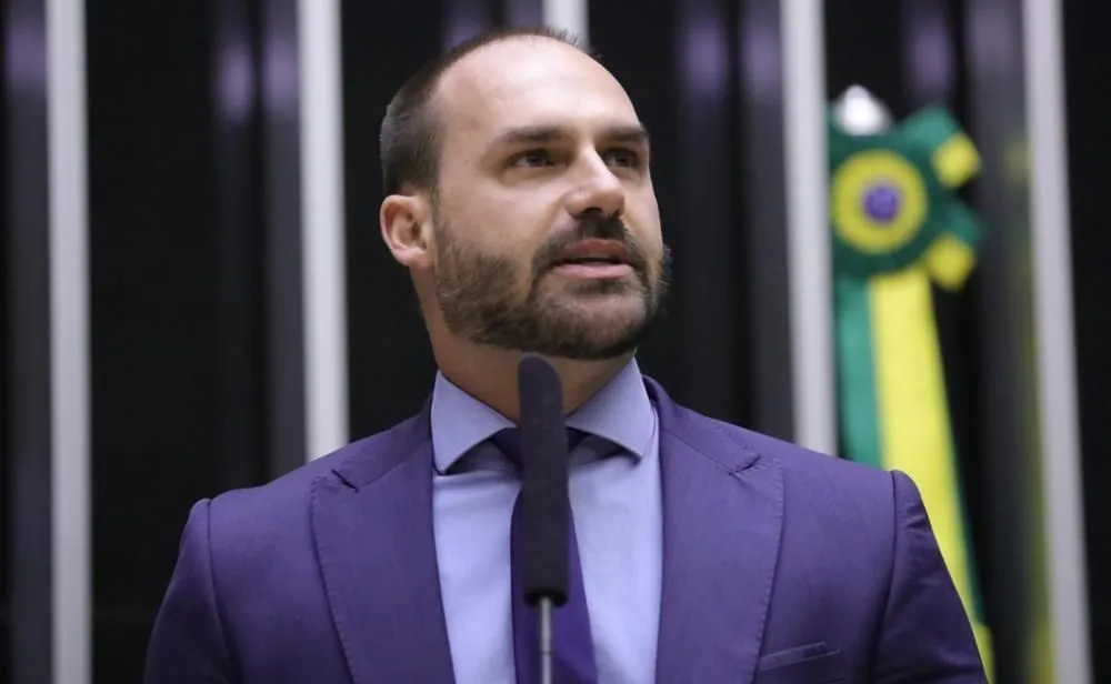 PGR pede inquérito contra Eduardo Bolsonaro por ações contra Judiciário brasileiro
