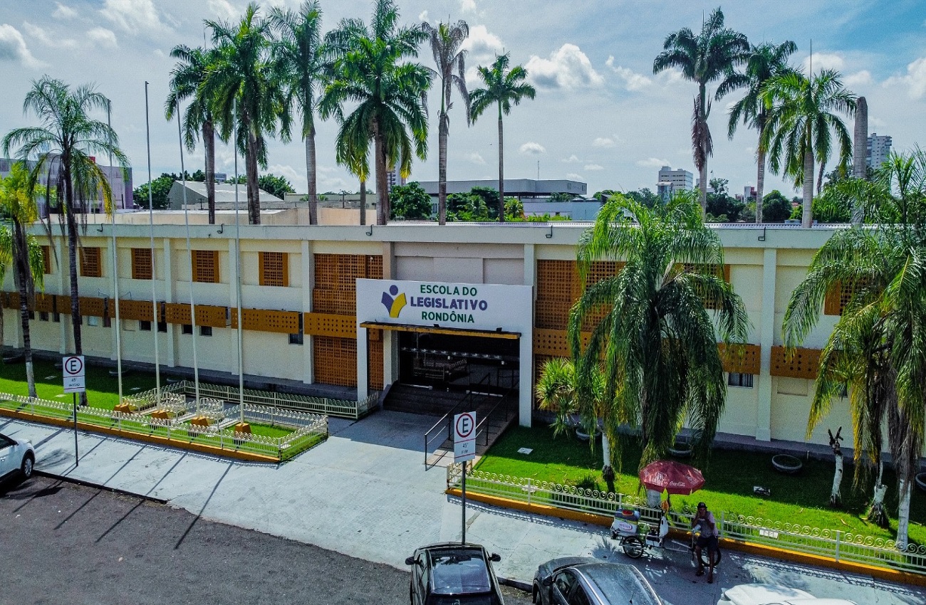 Curso de Libras será realizado em Ariquemes a pedido do presidente da Assembleia Legislativa, Alex Redano