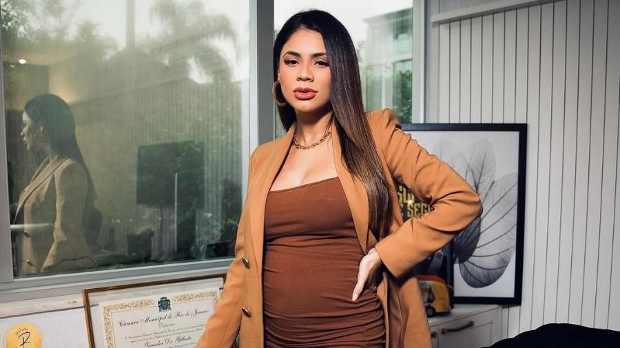 Cantora Lexa perde filha recém-nascida após complicações de pré-eclâmpsia grave