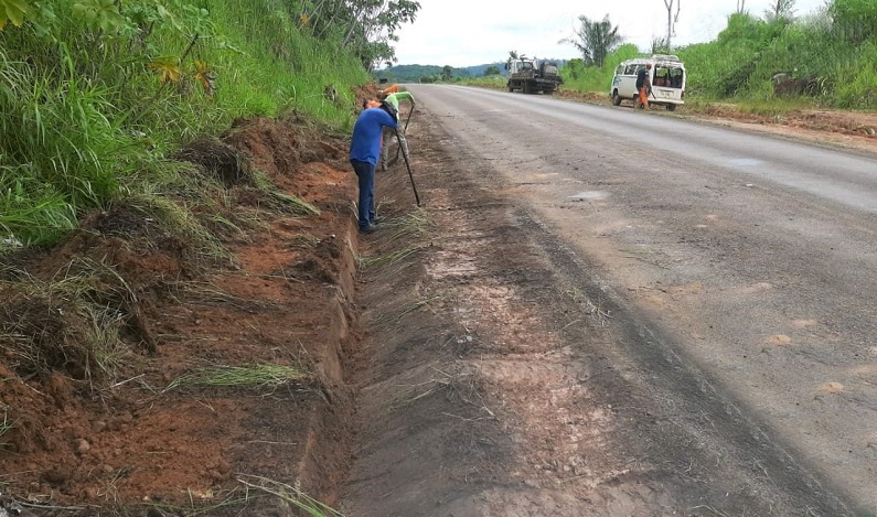 Ieda Chaves recebe retorno do DER/RO quanto aos serviços nas rodovias RO-464 e RO-010