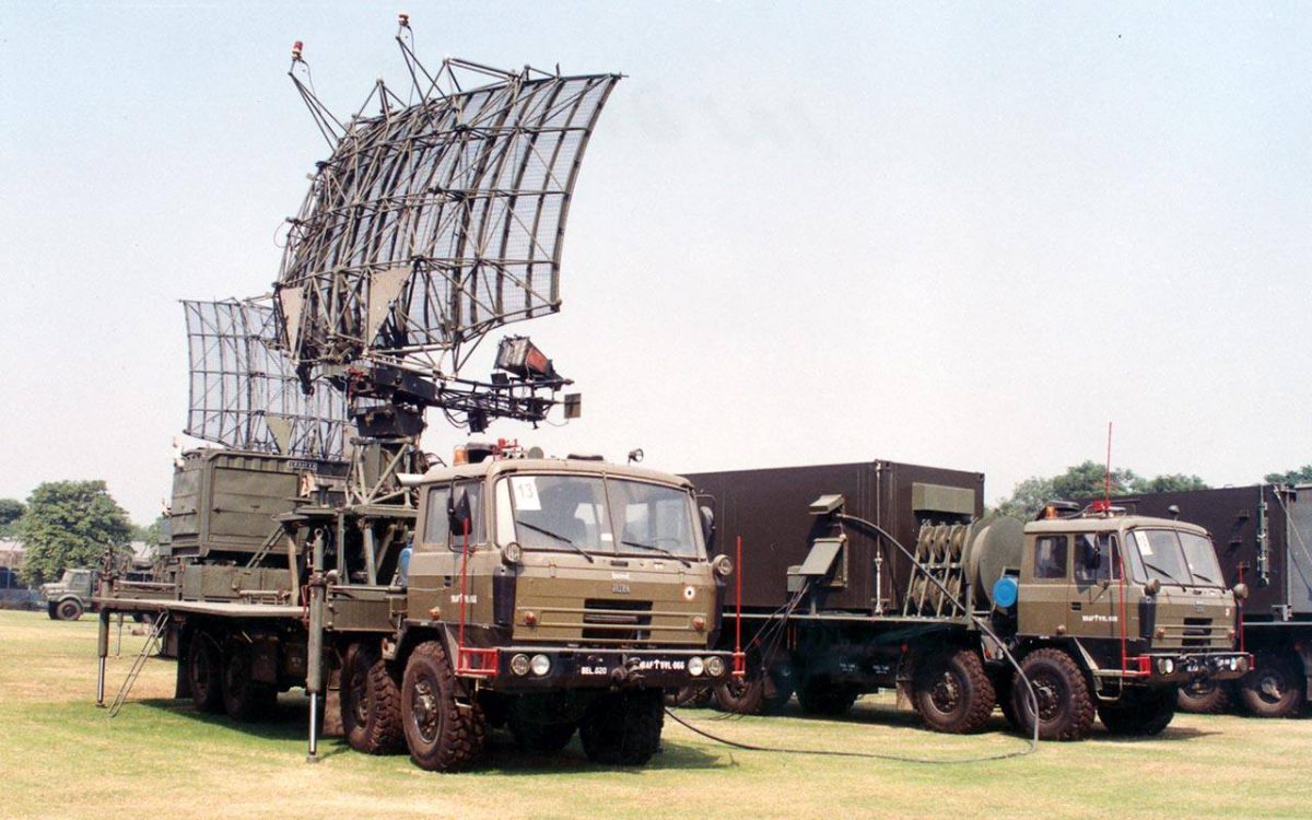 An INDRA-II low-level radar mounted on its vehicle.