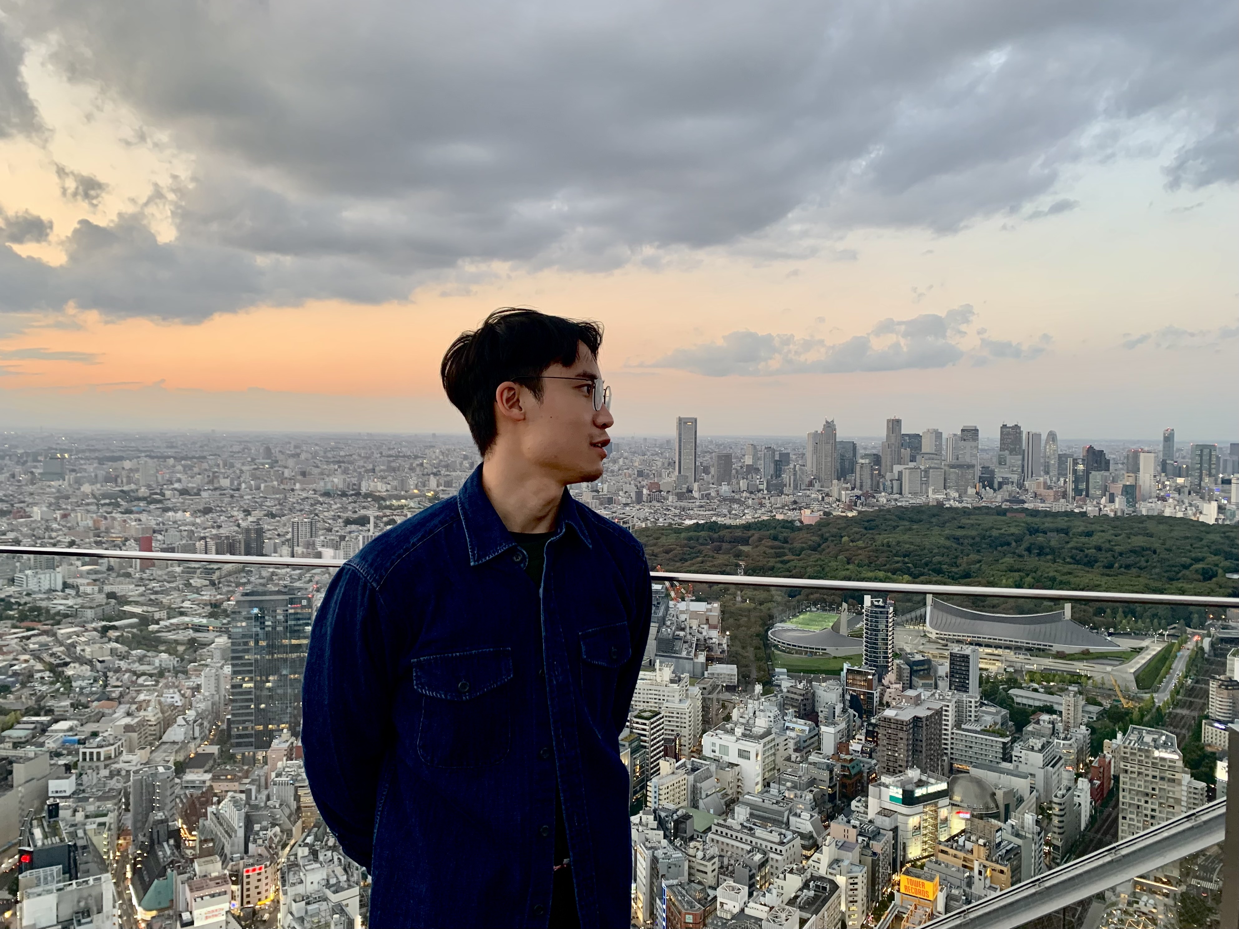 Substack profile picture for @leonchang