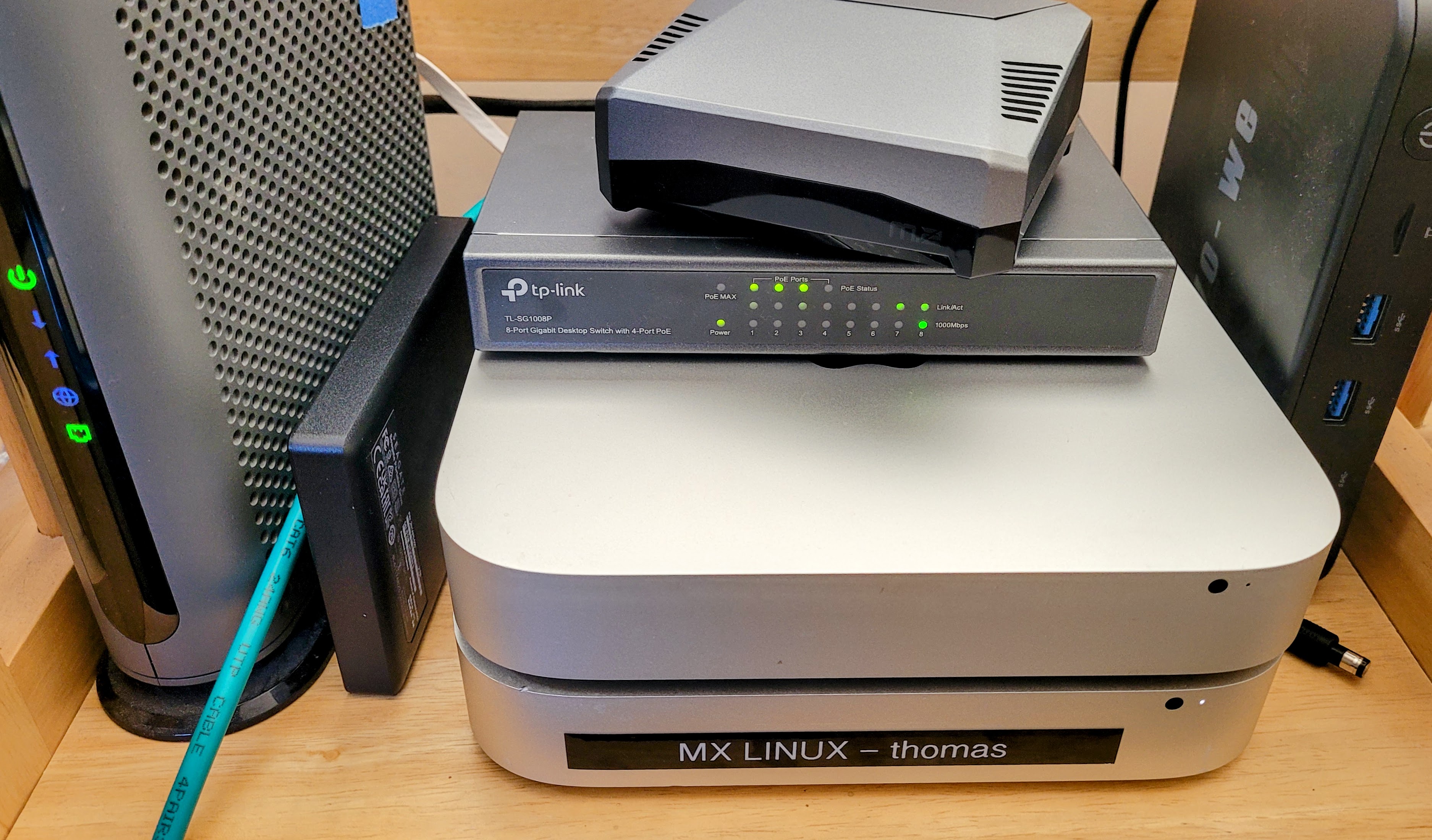 My “Mac Stack” has the macOS machine above and the MX Linux machine below