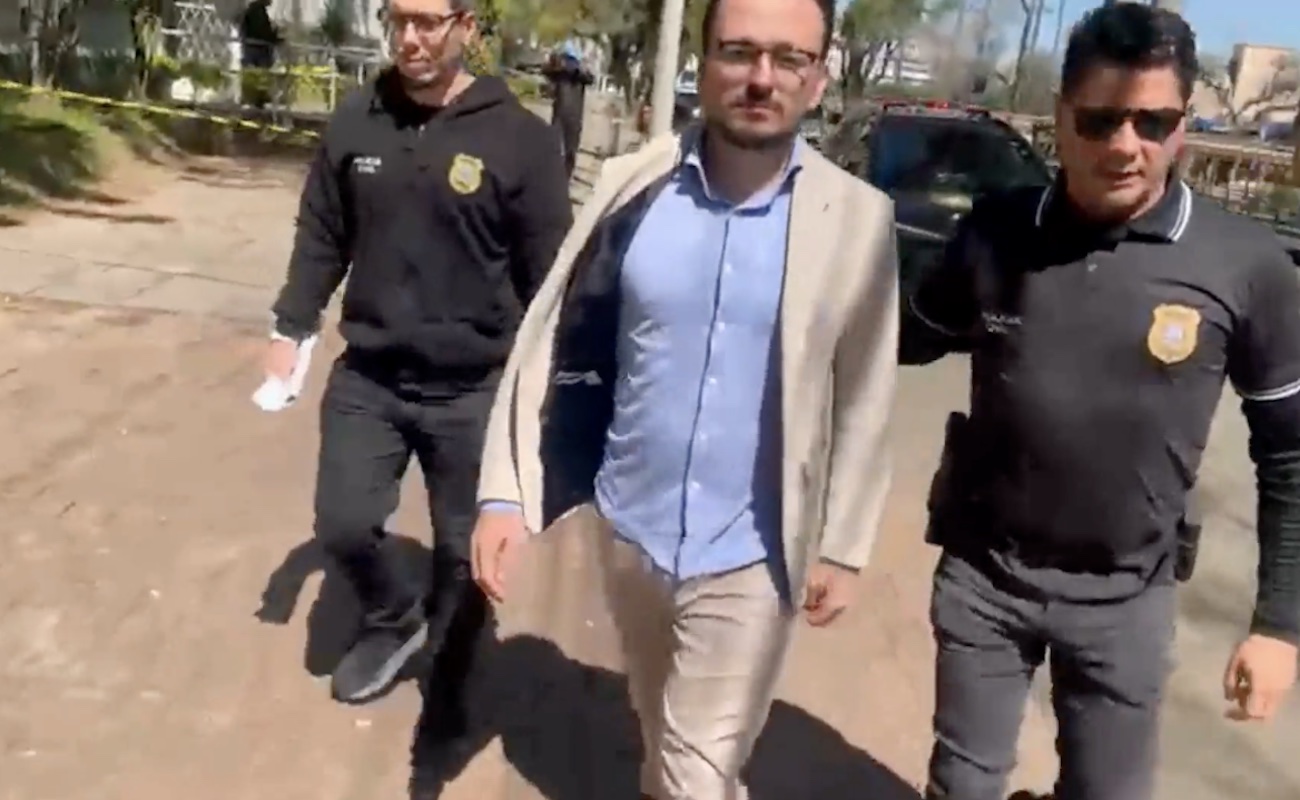 Prisão temporária de professor de Direito em Porto Alegre revela acusações de abusos sexuais contra múltiplas mulheres
