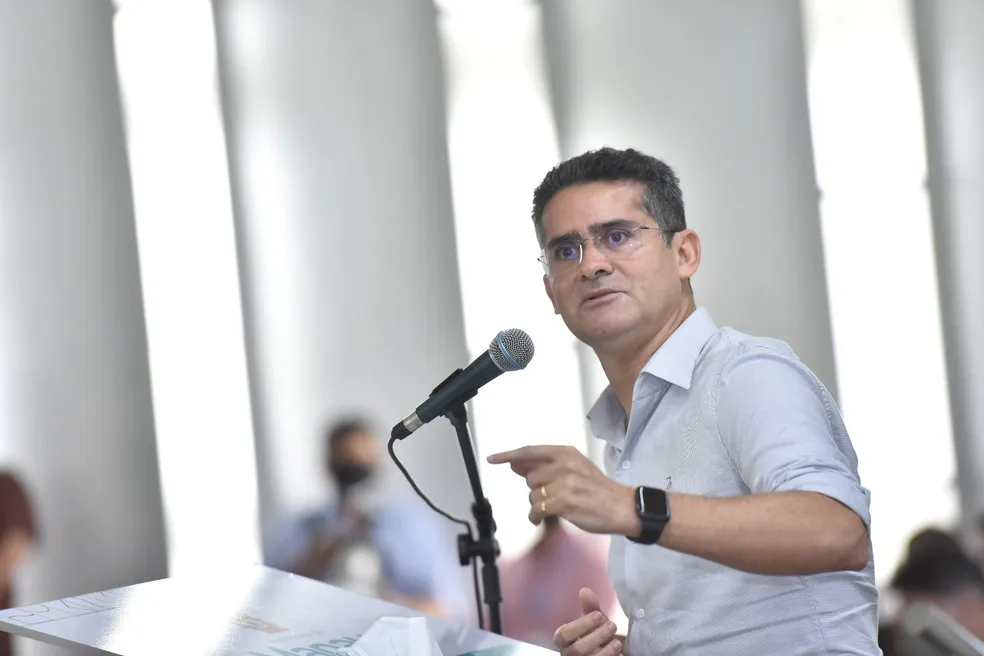 Investigação da PF sobre suposta propina em Manaus se intensifica: prefeito David Almeida é alvo