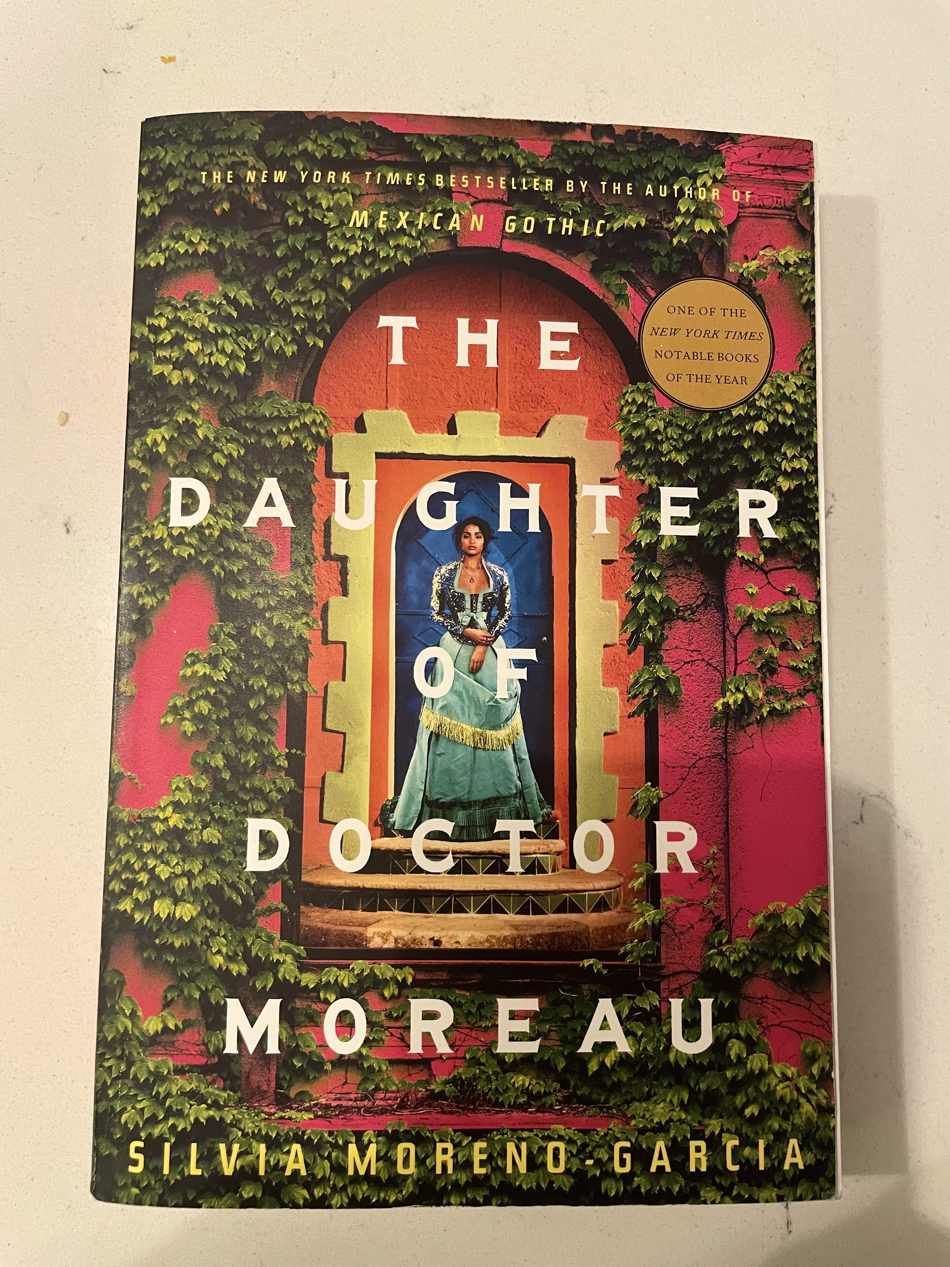 book: 'The Daughter of Doctor Moreau' by Silvia Moreno-Garcia