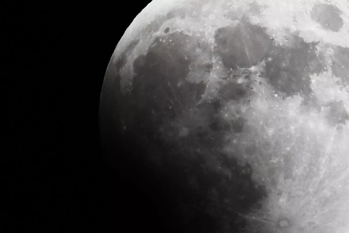 Pesquisa sugere que a Lua é muito mais antiga do que pensávamos