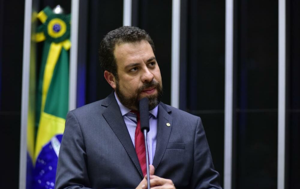A pedido de Boulos, Câmara convoca encarregado de negócios dos EUA para esclarecimentos sobre tarifas de Trump