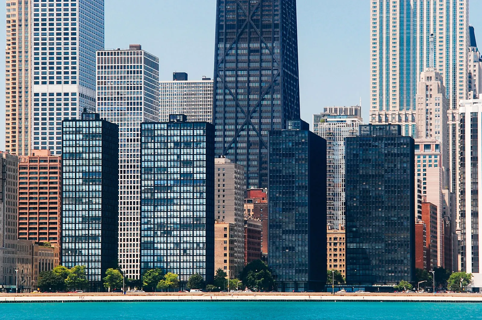 How Geography Determines Architecture - by Tomas Pueyo