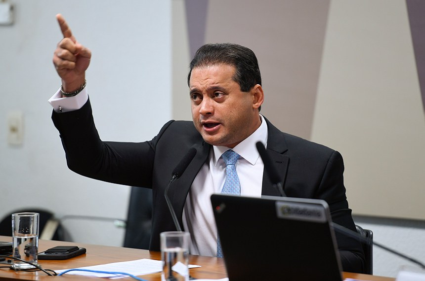 Aprovado na CCJ projeto que muda regras de inelegibilidade