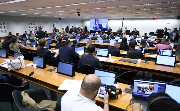 Conselho de Ética da Câmara avalia 11 novos processos contra deputados; veja a lista