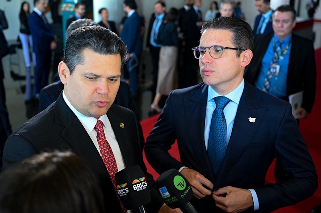 Alcolumbre critica ação arbitrária de bolsonaristas no Congresso Nacional