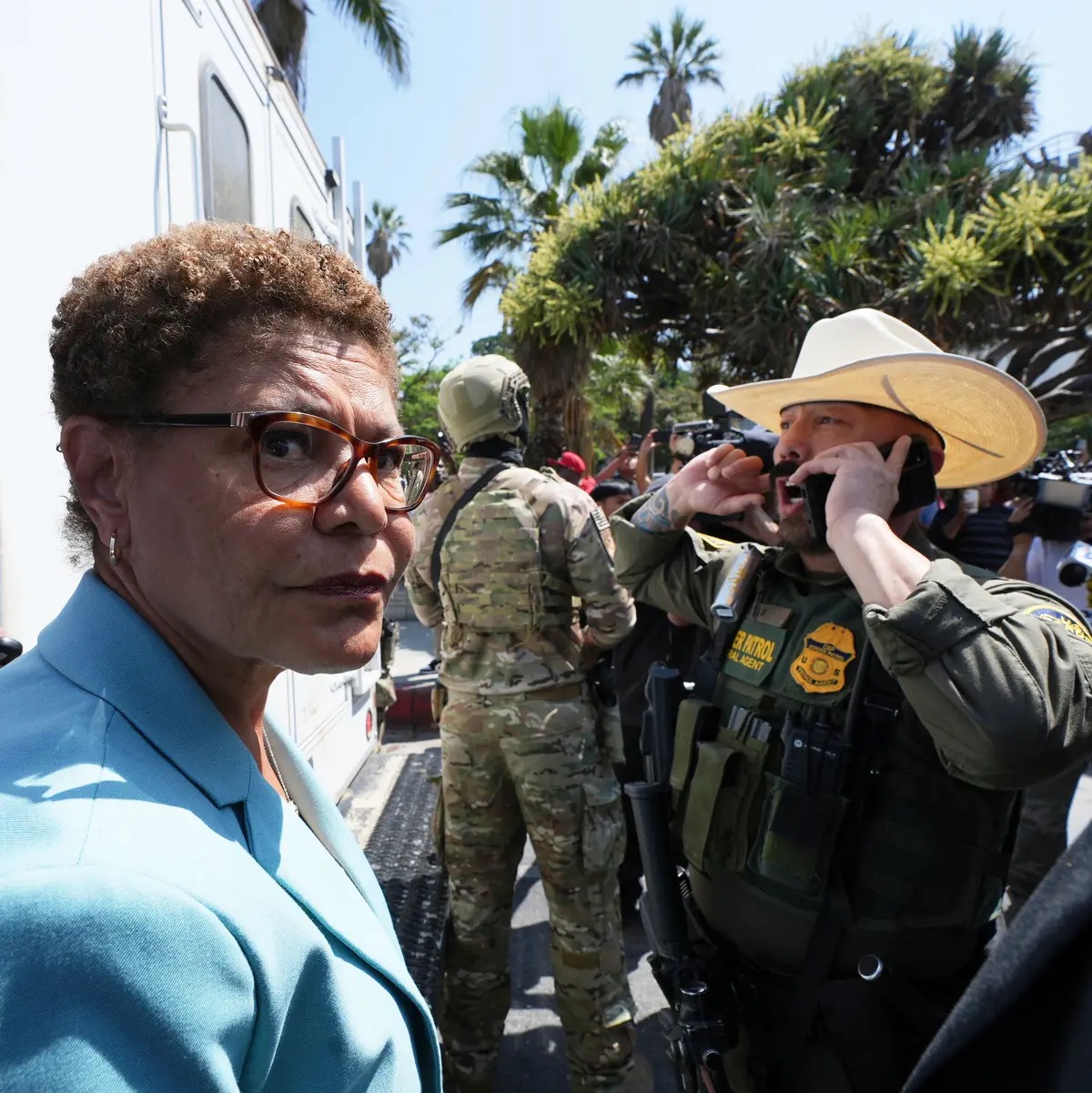 Essential Images: 13 Scenes of Democracy Under Siege - Reading The Pictures