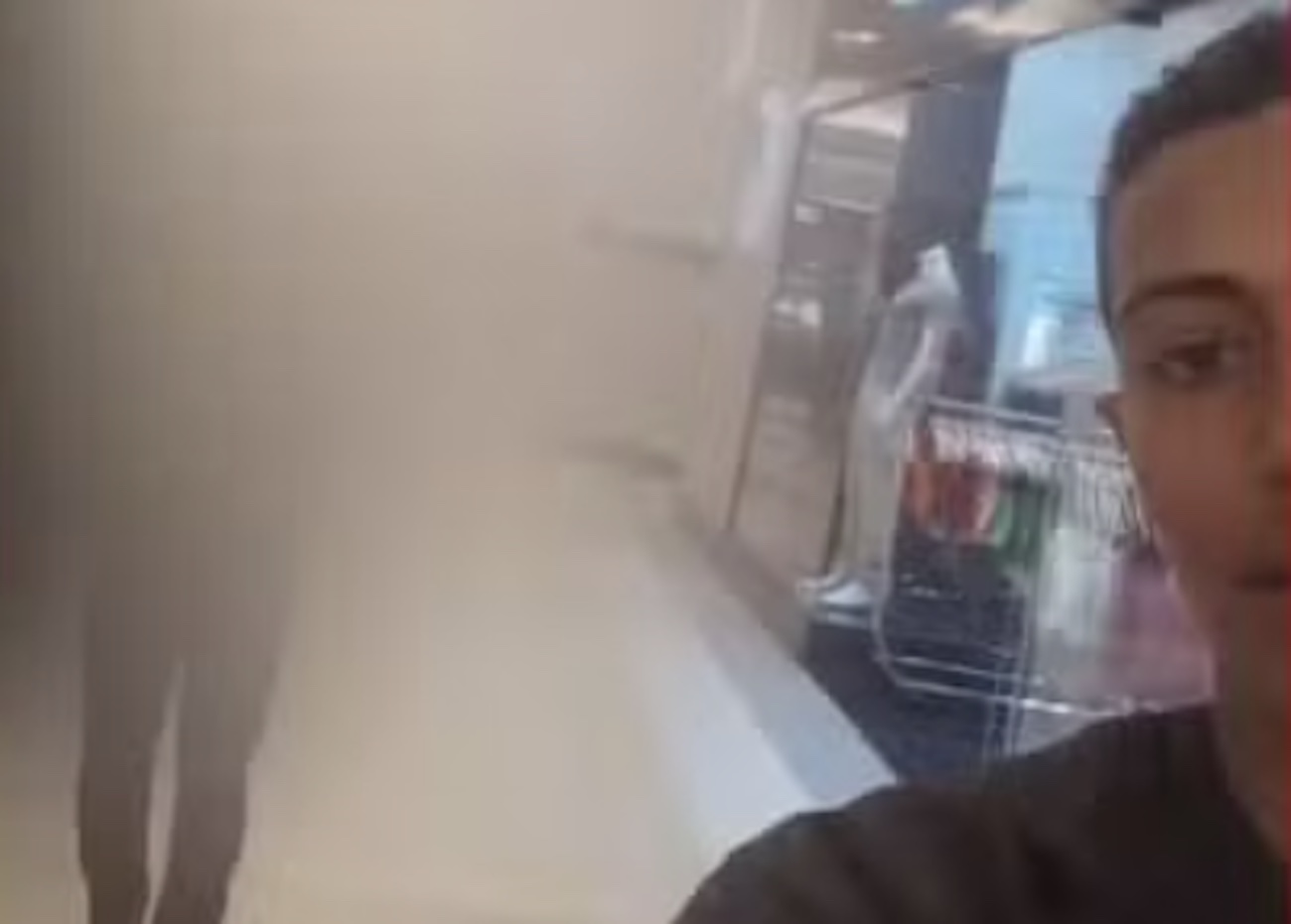 Entregador processa Porto Velho Shopping por abordagem constrangedora de seguranças