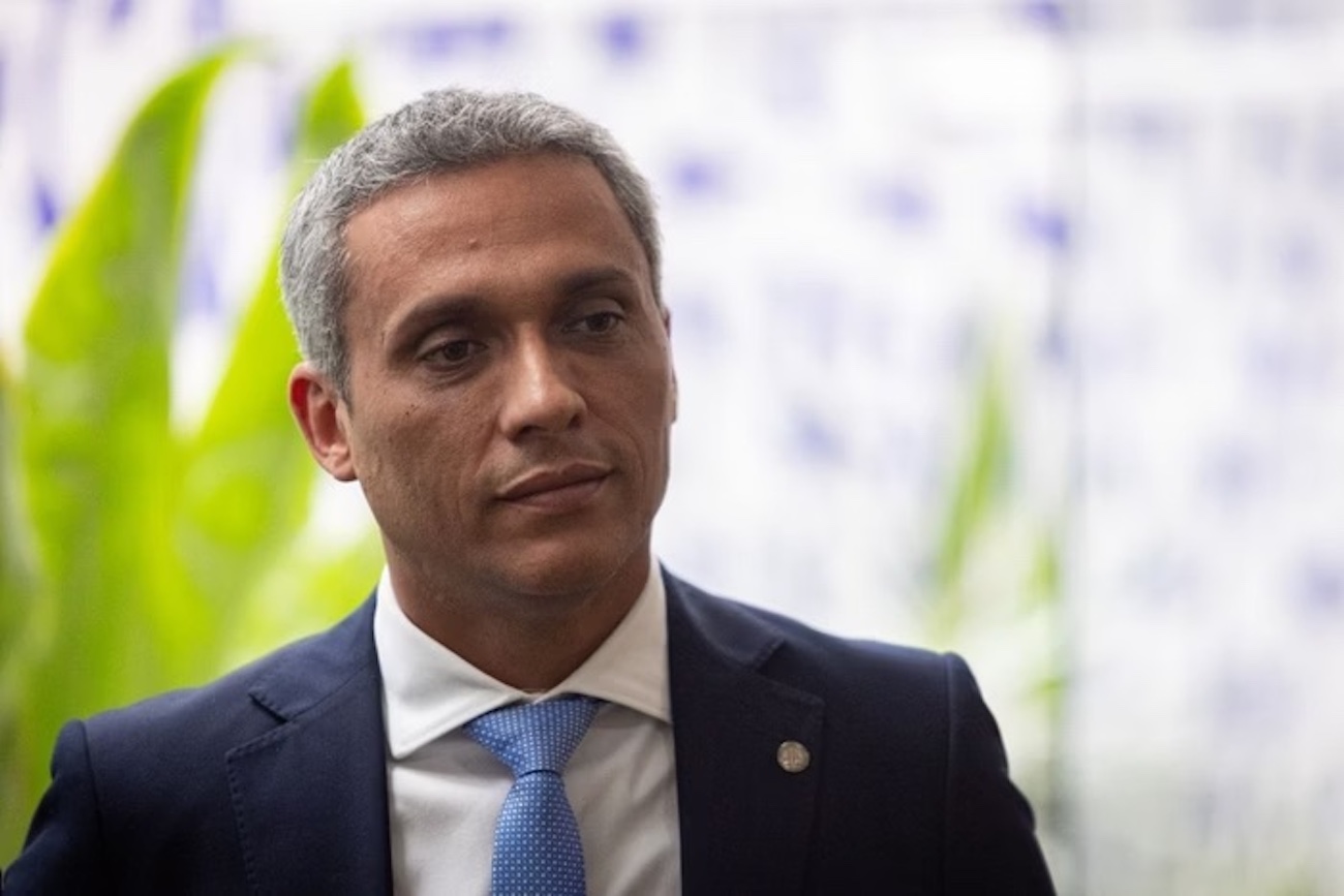 PF deflagra operação contra esquema de desvio de verbas parlamentares e mira deputado Gustavo Gayer