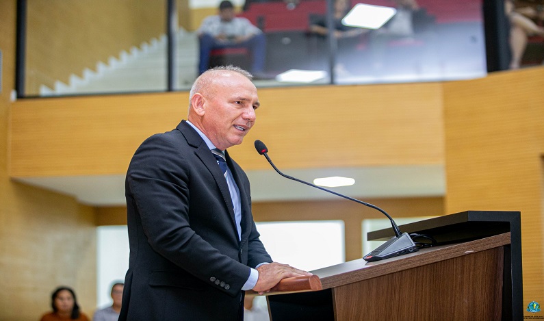 Ezequiel Neiva destaca contribuições do governador Marcos Rocha em solenidade na Alero