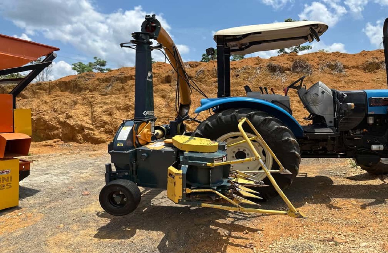 Deputado Alan Queiroz entrega R$ 305 mil em implementos agrícolas para produtores rurais de Vale do Anari