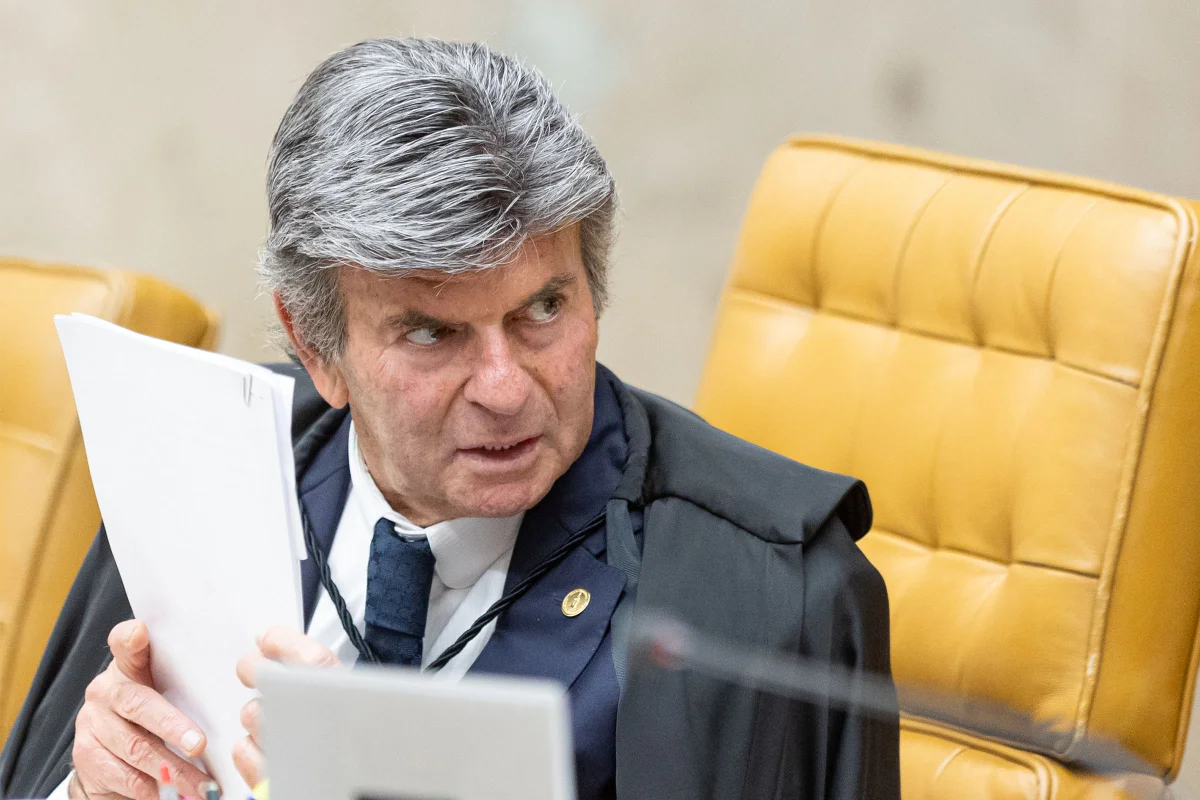 Filho de Fux, mulher de Moraes e ex-enteada de Gilmar: PF apura acessos ilegais a dados sigilosos de familiares de ministros