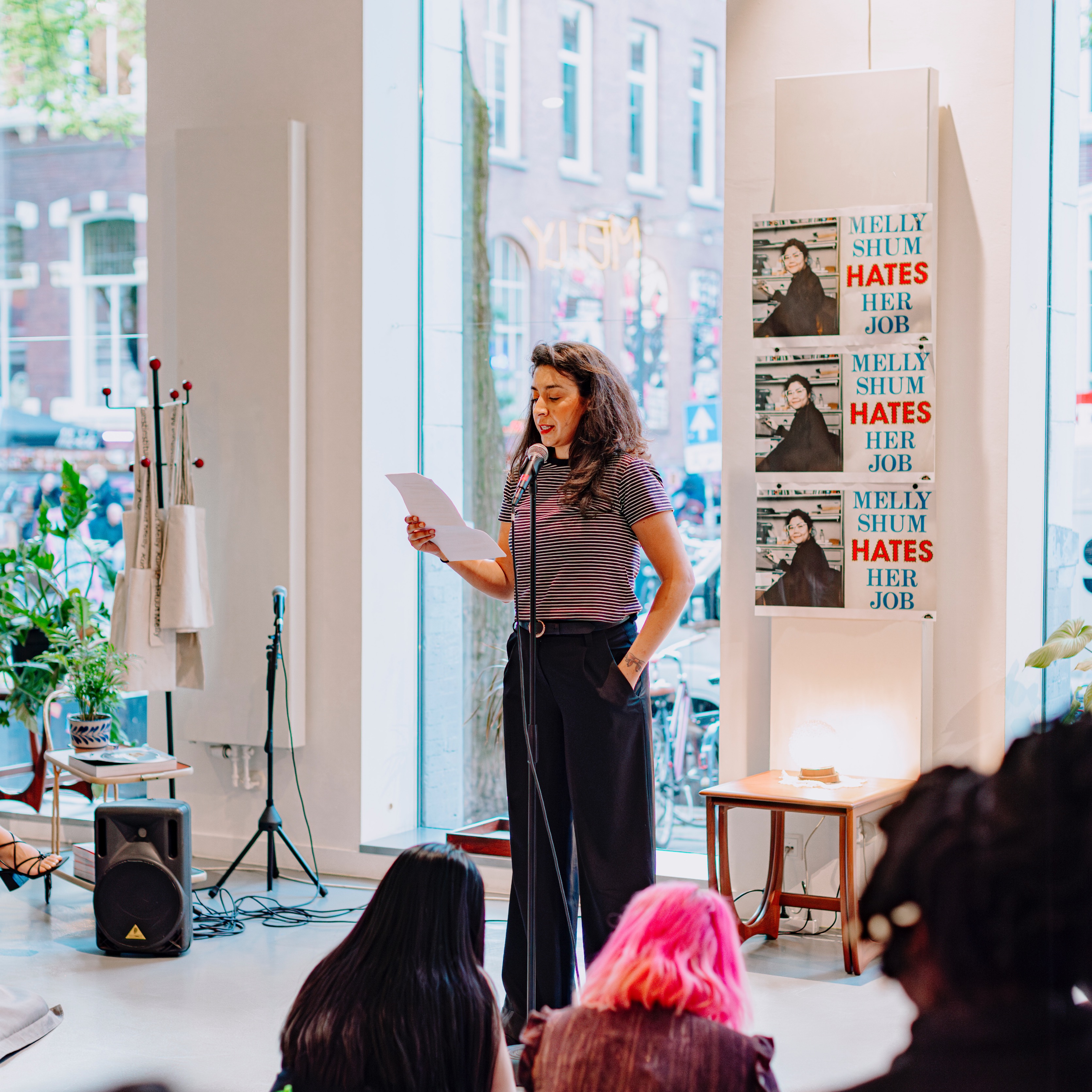 De groep - by Amal Akbour - Amal's Substack, image size:3344x3344