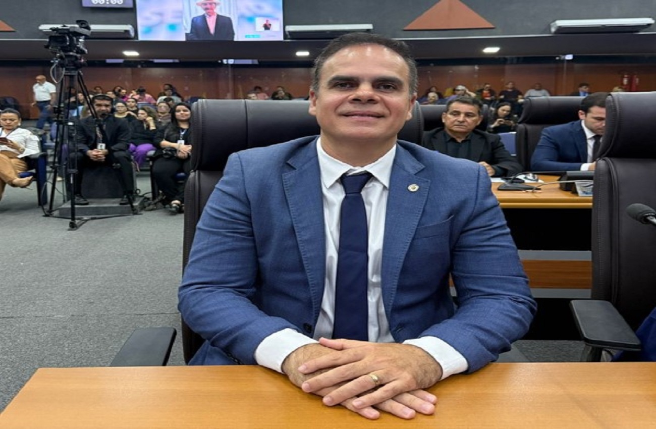 Alan Queiroz defende reflorestamento e políticas públicas para produtores rurais durante Parlamento Amazônico