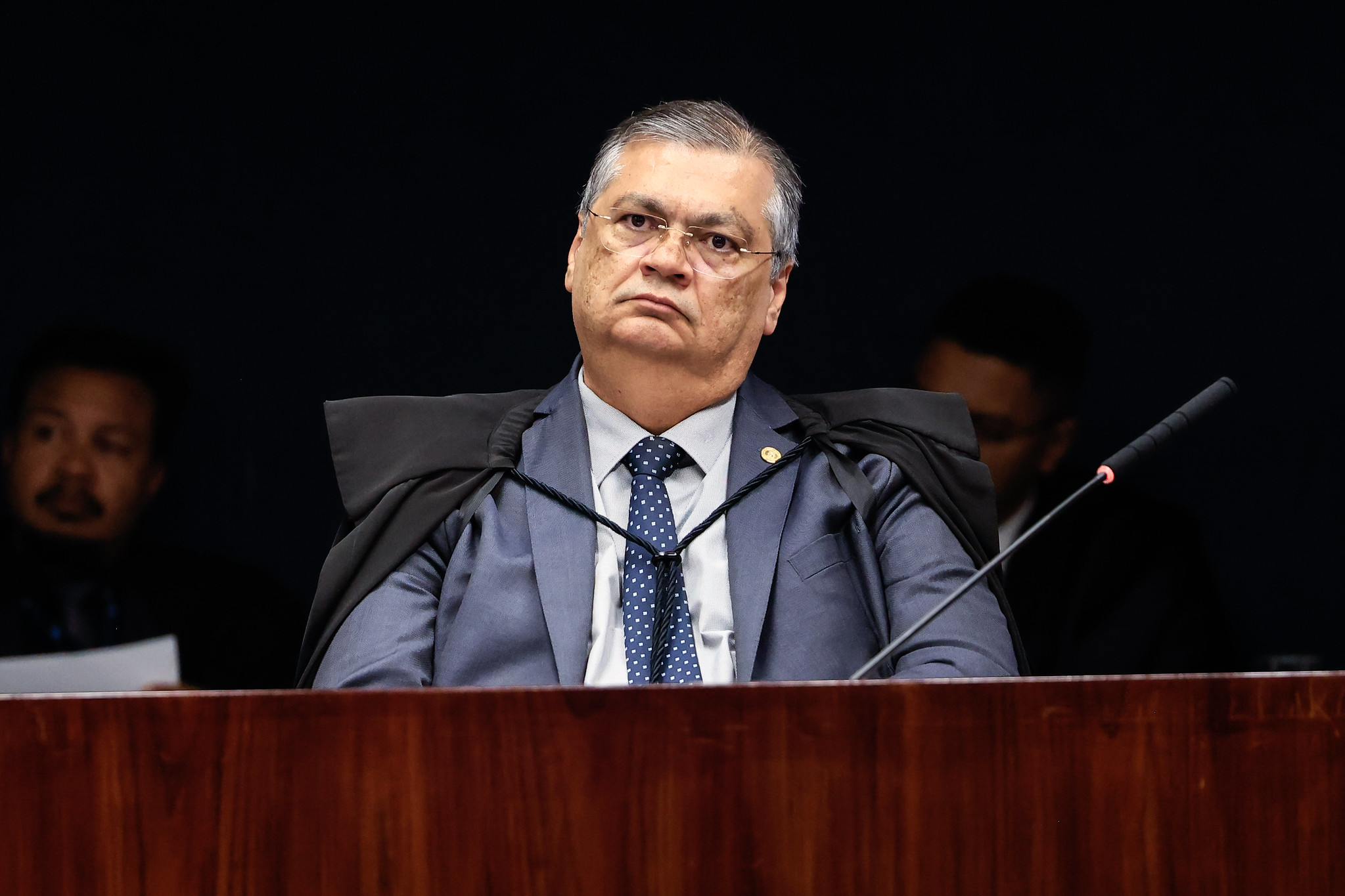 Dino aciona CNJ contra pagamentos milionários a juízes de Rondônia